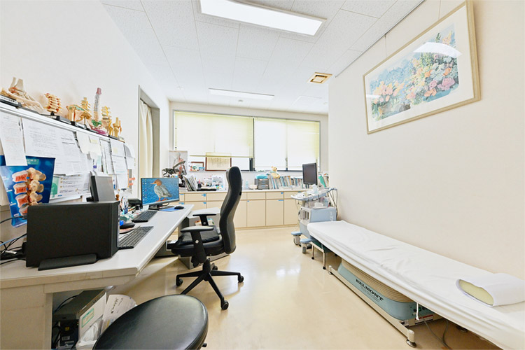 診察室1